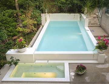 Obra de piscina y diseño exterior en Tres Cantos